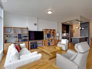 Photo #2: 19380564 Listing