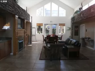 Photo #1: 19381427 Listing