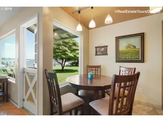 Photo #1: 19382604 Listing