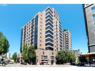 Photo #1: 19391753 Listing 