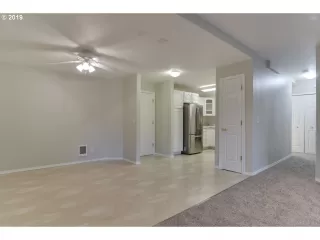 Photo #3: 19392071 Listing