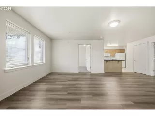 Photo #1: 193929409 Listing