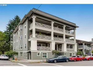 Photo #1: 19393028 Listing