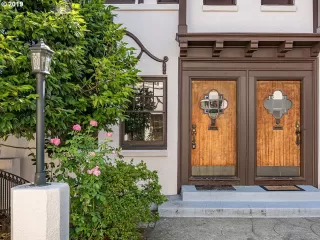 Photo #2: 19393287 Listing