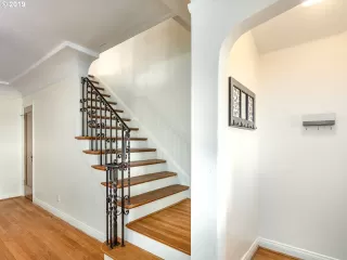 Photo #5: 19393287 Listing