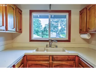 Photo #6: 19395724 Listing