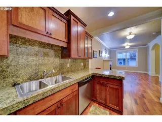 Photo #3: 19403849 Listing