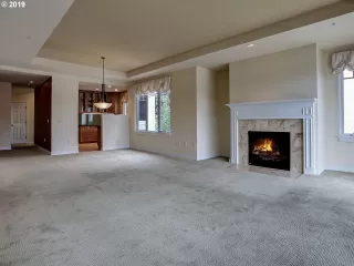 Photo #4: 19407430 Listing