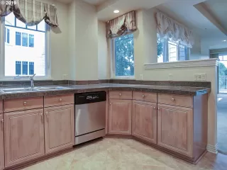 Photo #6: 19407430 Listing