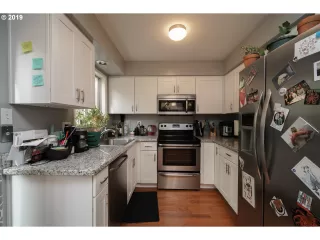 Photo #2: 19409398 Listing