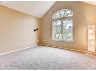 Photo #4: 19411919 Listing