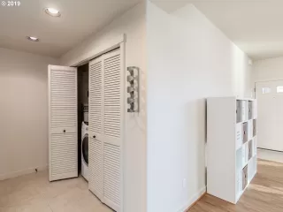 Photo #5: 19413823 Listing 