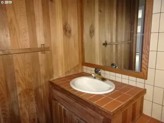 Photo #5: 19414096 Listing