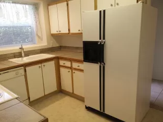 Photo #1: 19421875 Listing