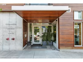 Photo #1: 19426238 Listing 