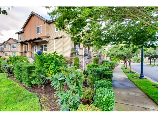 MLS: 19427339 Condo For Sale