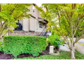 Photo #1: 19427339 Listing