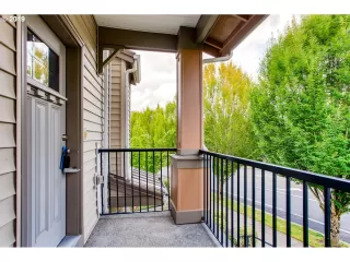 Photo #5: 19427339 Listing