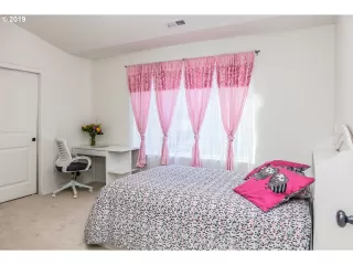 Photo #6: 19428323 Listing