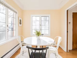 Photo #5: 19435869 Listing