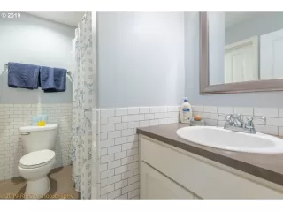 Photo #2: 19439583 Listing