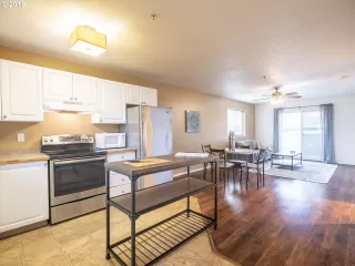 Photo #1: 19442214 Listing 
