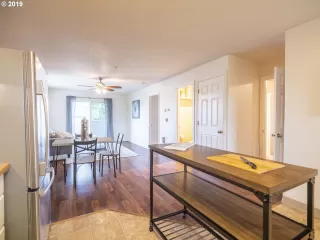 Photo #2: 19442214 Listing 