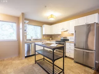 Photo #4: 19442214 Listing 