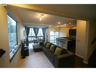 Photo #4: 19445197 Listing 