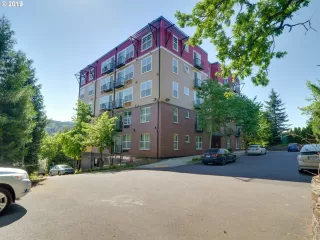 Photo #1: 19446074 Listing