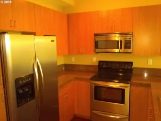 Photo #5: 19446074 Listing