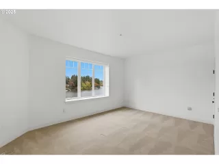 Photo #5: 194469048 Listing 