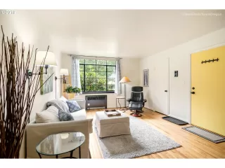 Photo #5: 19450934 Listing 