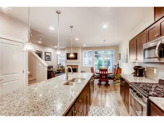 Photo #5: 19450987 Listing 