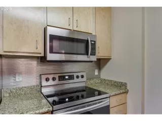 Photo #2: 19467075 Listing 