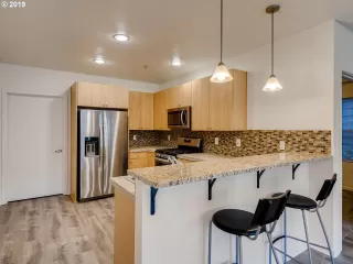 Photo #6: 19467505 Listing 