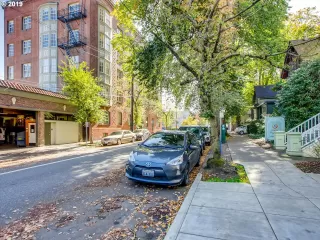 Photo #3: 19467748 Listing