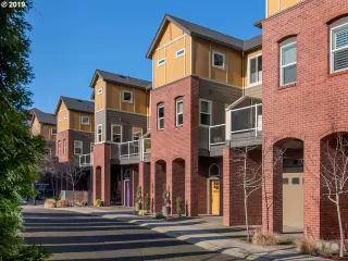 Photo #2: 19474606 Listing