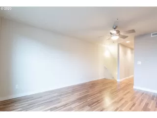 Photo #1: 19476679 Listing