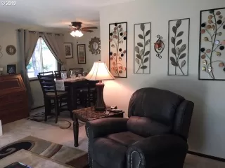 Photo #3: 19478239 Listing