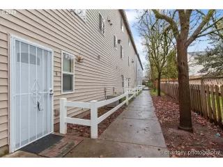 More Details about MLS # 19479176 : 2535 SE 141ST AVE 6