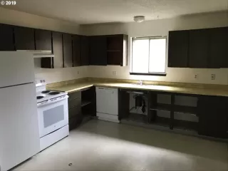 Photo #4: 19484870 Listing 