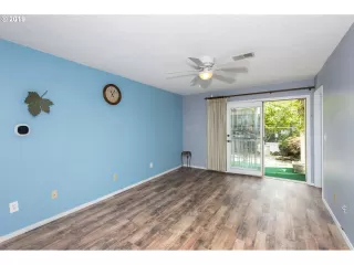 Photo #2: 19485155 Listing 