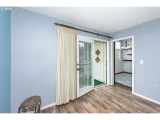 Photo #4: 19485155 Listing 