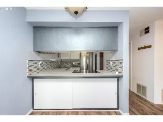 Photo #6: 19485155 Listing 