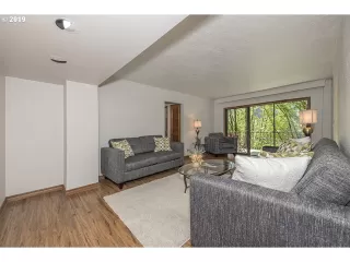 Photo #6: 19485845 Listing 