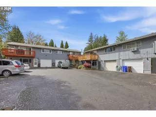 Photo #1: 194871376 Listing