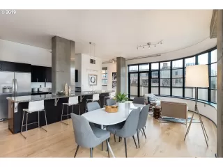 Photo #3: 19497091 Listing 