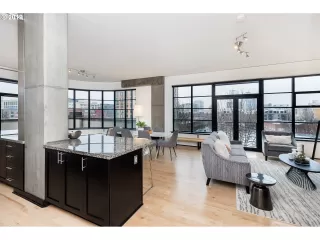 Photo #4: 19497091 Listing 