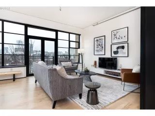 Photo #5: 19497091 Listing 